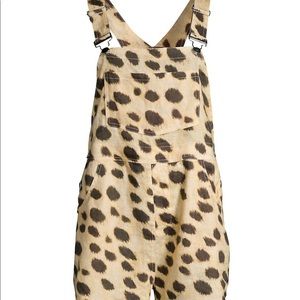 WeWoreWhat Linen Basic Leopard Short Overalls L